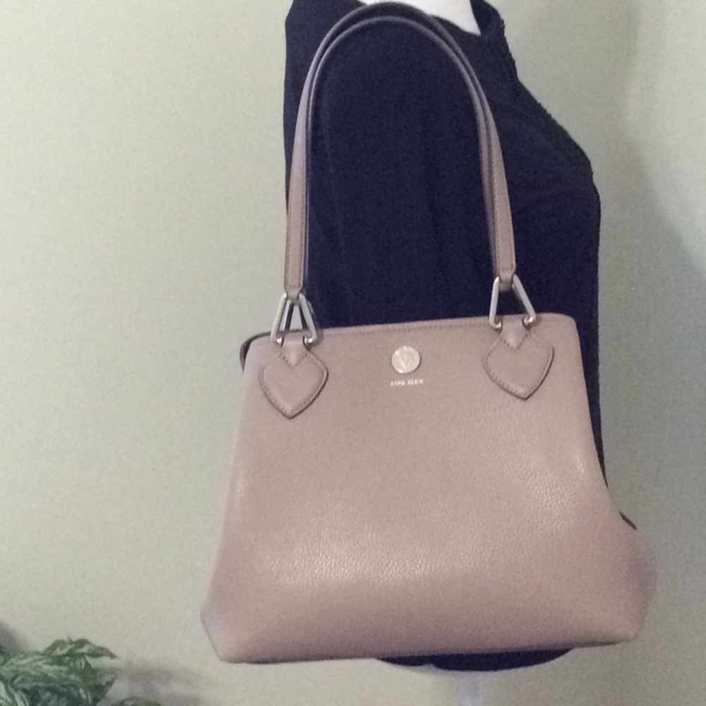 ANNE KLEIN taupe shoulder bag in pebble